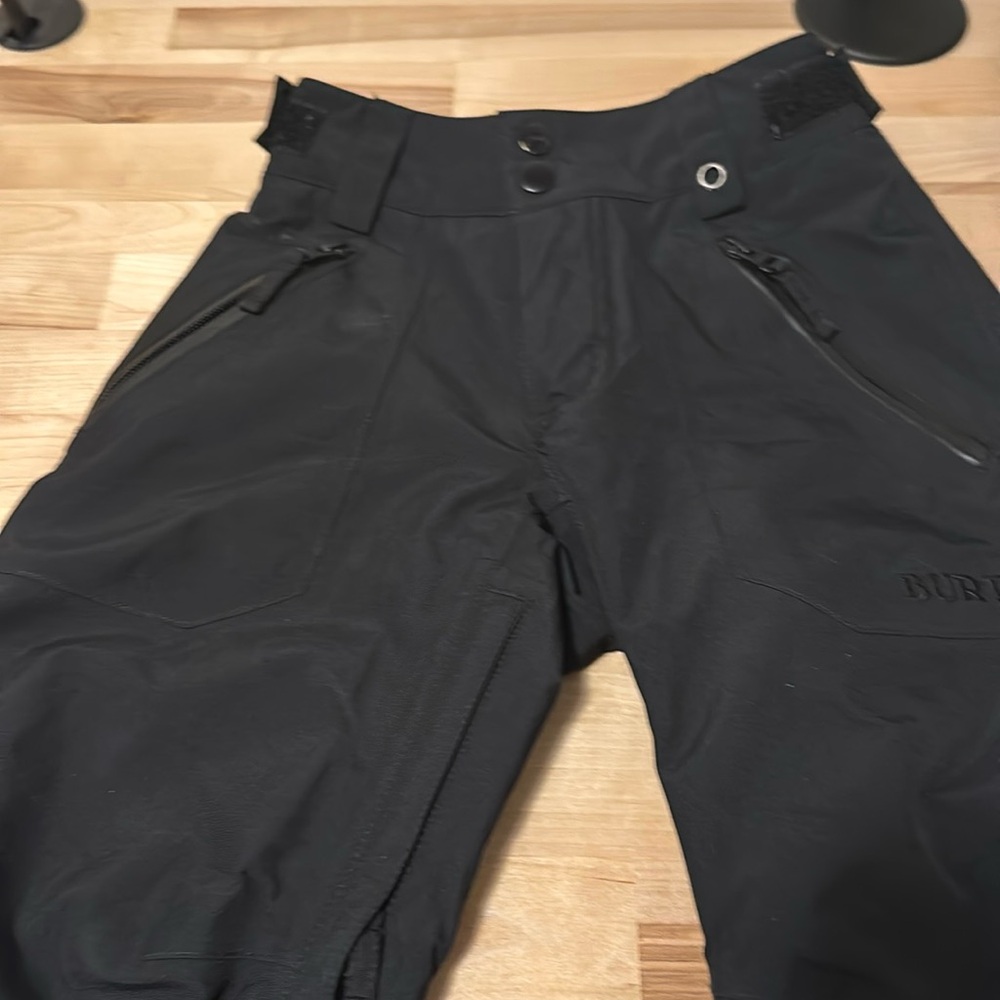 Like new ski pants